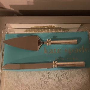 🍁Kate spade Cake server set